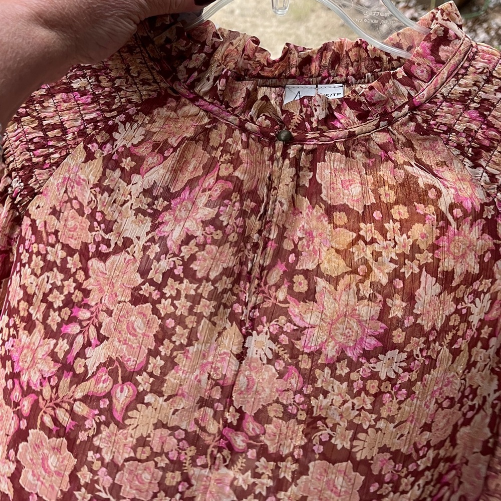 Sheer Floral Blouse. Size XS - Picture 3 of 8
